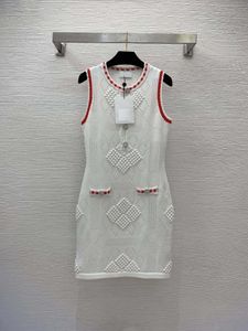 23ss Summer Dress Frings Женщины -дизайнерские дизайнерские одежды Новая сексуальная пустота