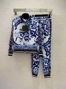 23ss women pants sets women designer clothes blue and white porcelain printed fashion coat with elastic waist side logo straight pants casual suit Women clothes