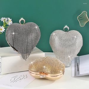 Sacos de noite Moda Feminino Forma de coração Com strass Tassel Cutches Bolsa Bolsas elegantes Maquiagem para festa Ombro