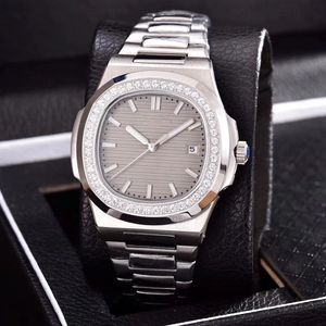 Fashion Luxury Men's Lightning Series Automatic Mechanical Watch 40mm كامل الفولاذ المقاوم للصدأ ساعة الياقوت الساعات المائية mes