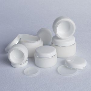Biały pp kosmetyczny słoik ręka twarz kremowy plastikowy słoik 15g 30G 50 g kosmetyczna próbka plastikowa z wewnętrzną osłoną hbufe