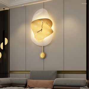 Väggklockor ljus lyxklocka lampa modern minimalistisk vardagsrum dekoration design nordiska hushållsdekorationer wwh21yh
