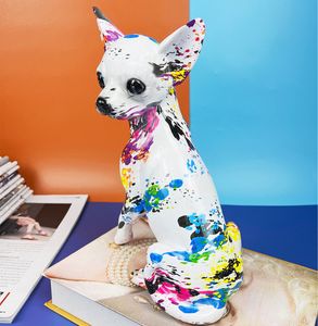Caixas de tecidos guardanapos de escultura colorida nórdica de graffiti chihuahua cão estátua moderna pintada bulldog sala de estar decoração criativa ornament 230613