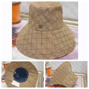 Wholesale Wide Brim Bucket Hats for men Letter Designer Fashion Brand Campaniform Caps Summer Beach Sunbonnet Casquette cappello uomo Factory