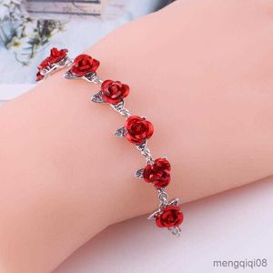 Armband Romantiska justerbara röda roslänkkedjor Armband Fashion Valentine Gift for Women's Hand Bride Jewelry Accessori R230614