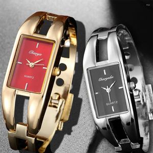 Нарученные часы роскошные золотые браслет женщины смотрят 2023 модный винтажный стиль из нержавеющей стали кварцевые часы