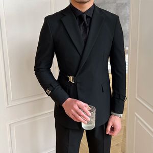 Erkek Suit Blazers katı metal toka dekorasyon blazer erkekler için parti düğün ziyafet iş gündelik ince uyum İtalyan tasarımcılar tarafından 230614