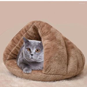 Kedi Yatakları Çöp Köpek Üçgen Terlik Kışın Sıcaklık Yarı Kapalı Konforlu Yumuşak Yatak Evcil Hayvan Malzemeleri Casa Gato