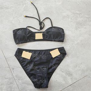 Bikini da donna di lusso Set Costumi da bagno Halter firmati Costumi da bagno imbottiti sexy neri divisi Costumi da bagno da spiaggia alla moda per piscina Spa Costumi da bagno per vacanze al mare Slip