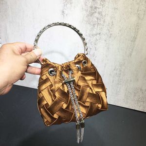 Kobiety 2023 Nowy błyszczący bolerny Diamentowy Diamond Mini Bagdzie na wodę Torba Przenośna torba na obiad w torbie Crossbody Bag 230614