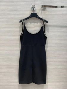 Casual Dresses Runway Fashion Kne-Lenden Dress 2023 Kvinnor Summer Spaghetti Strap Diamonds Black Elegant Party Semester