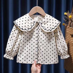 Kinderhemden Mädchen-Bodenhemden Frühlings-Herbst-Baby-Kind-Kleidung Koreanischer Stil Puppenkragenbluse Lose Langarm-Baumwoll-Retro-Hemden Top 230613