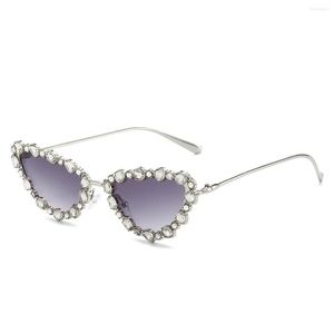 Güneş Gözlüğü Lüks Rhinestone Tasarım Üçgen Kedi Gözü Kadınlar 2023 Moda Retro Gradyan Güneş Gözlükleri Trend Gölleri Oculos UV400