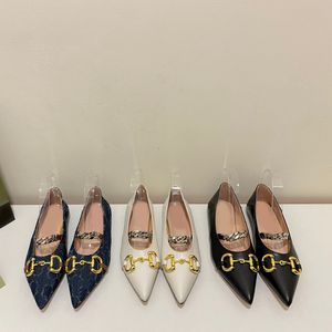 Tasarımcı Elbise Ayakkabı At Bitlik Tokalı Düz ​​Ayakkabı Kadın Bahar Sonbahar Zinciri Sığ Ağız Fransız Mizaç Retro Mary Jane Ayakkabıları Kutu