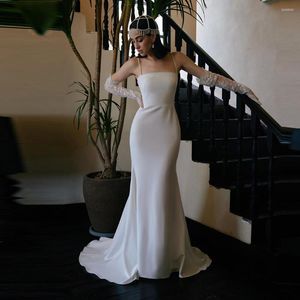 فستان الزفاف بدون حمال