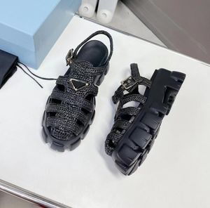 Retro Moda Monolit Monolit Sandal Tasarımcı Dişli Gladyatör Rafya Platform Sandalet Kadın Moda Şeker Renk Sandal Köpüklü Kauçuk Çınlama Sandal