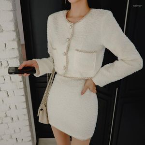 Vestidos de trabalho Chegada Moda Lã Conjunto Branco Para Mulheres OL Temperamento Profissional Jaqueta curta e saia de duas peças