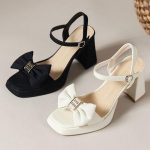 Sandały Bow 804 Chunky Women High Heels Summer Modna moda otwarte palce 2024 seksowna sukienka impreza Buty Flip Flop