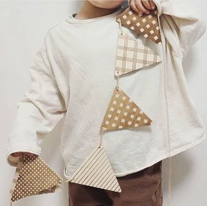 Decorazione per feste INS Nordic Triangolo in legno Bandiera Wall Hanging Ghirlanda Baby Birthday Party Bunting Banner Camera dei bambini Nursery Decor Po Puntelli 230615