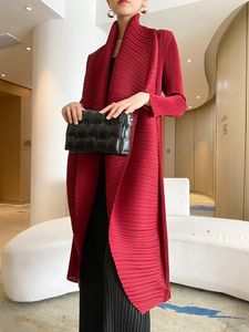 Women's Trench Coats Miyake Pleated Long Jacket 2023 Winter Turn down Collar Pen Stitch Sleeve Windbreaker Loose Oversize Cardigan 230615