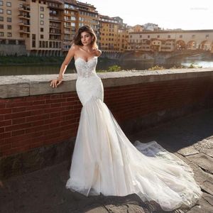 Abito da sposa 2023 Arrivo Embridery Mermaid Sweetheart Abiti per le donne SS senza spalline Appliques Sposa