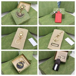 Keychains 끈 키 체인 애호가 Ggity 자동차 수제 가죽 디자이너 키 체인 Tujfyha Efeuy