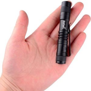Super Small Mini LED -ficklampa Batterypowered Handheld Pen Light Tactical Pocket Torch med höga lumen för camping utomhus E12222512