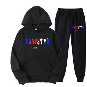 Tuta Trapstar Brand Printed Sportswear T-shirt da uomo 16 colori Warm Two Pieces Set Felpa con cappuccio allentata Pantaloni Tidal flow design 114ess