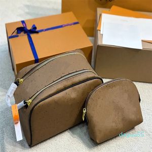 designer men travelling toilet bag women large capacity cosmetic wash makeup toiletry pouches Toiletries travel Pouch make up bags