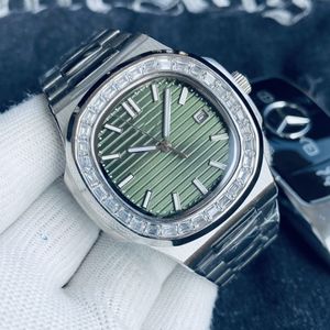 Diamond Mens와 함께 DHJGATE 40mm 마스터 자동 기계식 사파이어 클래식 패션 스테인리스 스틸 5AT 방수 LUMINOUS MONTRE DE LUXE U1 AAA 시계