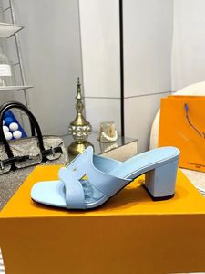 2023 Summer Slippers New Slippers Luxury Designer Women's Women’s Sandal