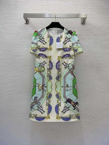 23ss Summer Dresses Женщины платье женские дизайнерские одежды тяжелая индустрия бриллиантовые шиповые бусины окрашенные геометрические лошадь с короткими рукава