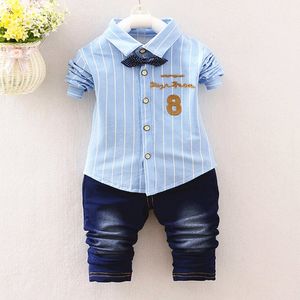 Kläderuppsättningar Ienens 2pc barn Baby Boys Klädkläder Set Infant Boy Shirt Jeans Outfits Suits Child Formal Wedding Bow Tie Tracksuits 230614