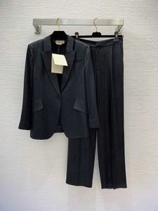 23ss 女性パンツセット女性デザイナー服夏のハードウェアチェーン装飾肩パッドデザインプロフェッショナルシニアスリムスーツコート + ズボンセット女性服