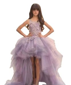 Härlig Hi-Lo Lavender Flower Girls Dresses Tulle spetsapplikationer Ruffles kjolflickor Pageantklänningar Puffy Kids Formal Wear Xu