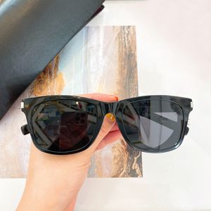 Czarne/szaro -kwadratowe okulary przeciwsłoneczne 622 Kobiety mężczyzn Summer Sunnies Gafas de Sol Sonnenbrille Shades Uv400 okulary z pudełkiem