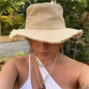 Yaz Kovası Şapkalar Geniş Köplü Şapkalar Casquette Tasarımcısı Çiğ Kenarlar Tuval Çizme Kadınlar Güneş Şapkası Yıpranmış Kapak Seyahat Kafa Kapağı Güneş Işığına Karşı Kadınlar İçin 2432