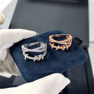 Designer-Ringe, Luxus-Designer-Ring für Damen, Liebesring, Designer-Simulationsdiamant, Weiß-Roségold, trendig, modisch, gut