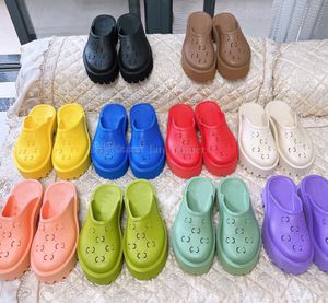 Perforated Rubber Flats Sandals Luxury Platform Slide Soft Hollow Pattern Made Blue Purple Green Yellow Red Black White Thick Sole Slippers