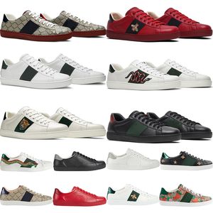 Lyxdesignerskor för män Kvinnor Fashion Plate-Forme Leather Brodery Snake Tiger Bee Striped Italy Famous Sneakers Man Woman Couples Trainers