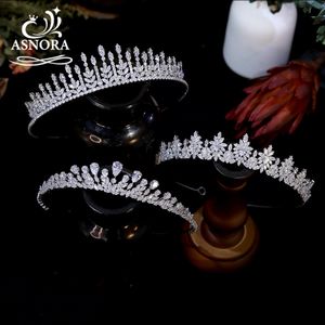 Gioielli per capelli da sposa ASNORA Diadema e corona per le donne Accessori da sposa Corone da sposa CZ Crystal Diademi Princess Pageant Party Copricapo Regalo 230614