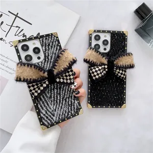 Luxury Fluffy Square Plating Vogue Phone Case för iPhone 14 13 12 11 Pro Max Samsung Galaxy S23 Ultra S22 Plus S21 S20 Rhombow Mönster Fur Bow Back Cover Stuffsäker