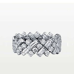 Fondi di vendita caldi 925 Sterling Silver Square Diamond Three Row Fashion Light Luxury Semplice e nobile Gusto femminile Carti Stesso tipo Anello per dito indice B888 MH6O