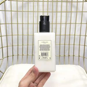 Hurtowe perfumy kobiety mężczyzn 250 ml balsam do ciała pielęgnacja skóry nawilżanie łagodzącym rozjaśnianie szybka dostawa