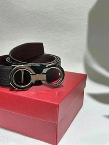 Czarne skórzane pasy dla mężczyzn Designer Reversible Belt Street Soft Cowhide Paliw Big Srebrny złoto Plane metalowe klamry Paski damskie po prostu moda yd022