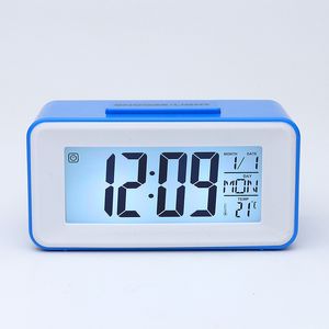 Skrivbordsklockor Desk Digital Clock Table Electronic Sound Control Backlight 12/24 Kalender Alarm Clock Ringtones Sovrum Bedside Home Decor 230615