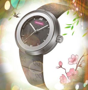Big Dial Luxury Men Watches 43mm High Quality Automatic Quartz Movement Diamonds Ring Clock Rubber Läder Band Kalender Male Gifts Wristwatch Relogio Masculino