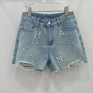 23SS Fw Cotton Shorts Feminino Designer Jeans Com Letras Pérolas Miçangas High End Milan Runway Brand Cowboy Casual Hole Jersey Outwear Denim A-line Sexy Hotty Hot Pants