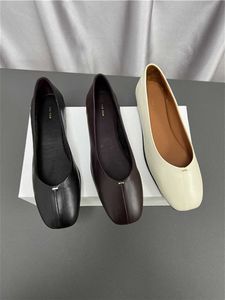 The Row Nuove scarpe singole piatte casual in pelle bovina di stile originale puro di migliore qualità Scarpe da nonna in morbida pelle Scarpe da balletto da donna