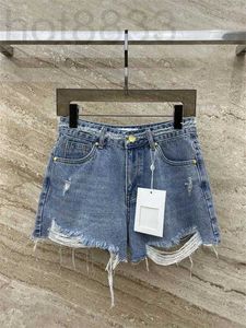 Women's Shorts Designer 2023 Summer New Denim Brand Jeans Hole Pants Casual Ootd Fashion Designers Cccc Birthday Mother's Day Gifts 25S8